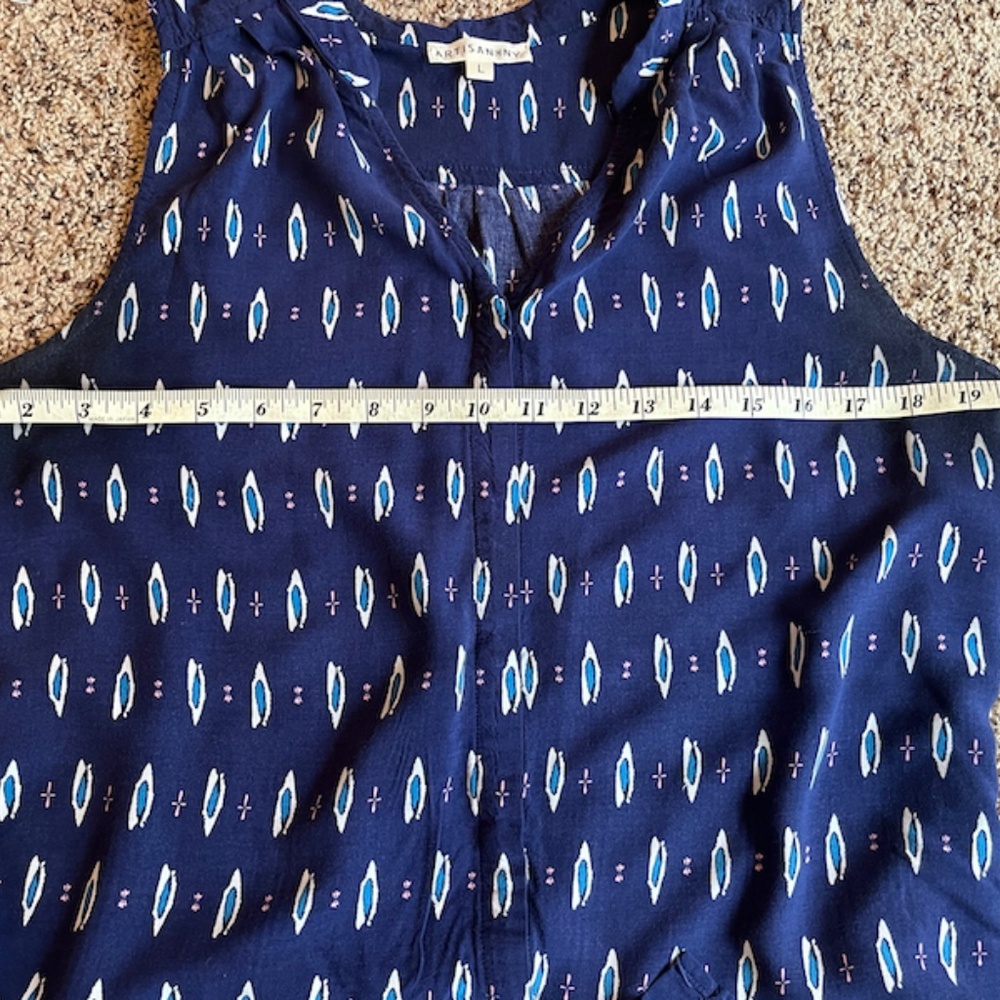 Women's Sleeveless Summer Top - Picture 2 of 10